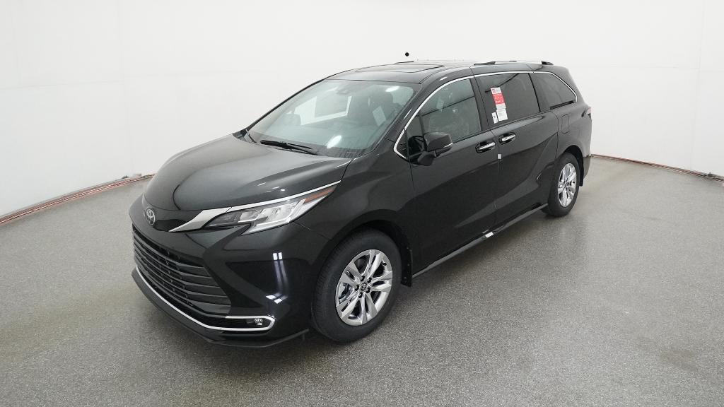 2026 Toyota Sienna Limited's photo