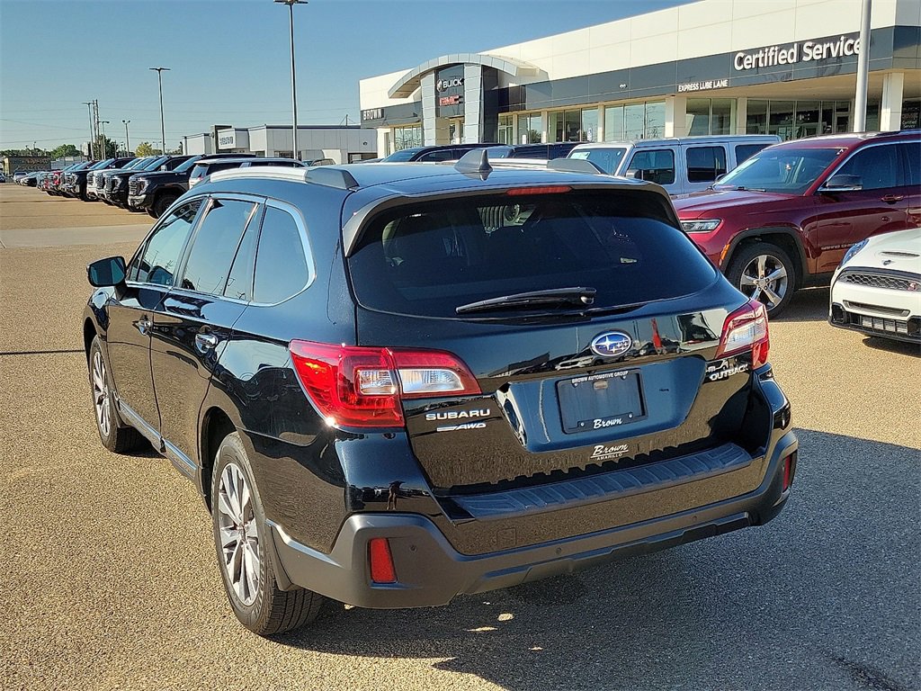 2018 Subaru Outback Touring photo 8