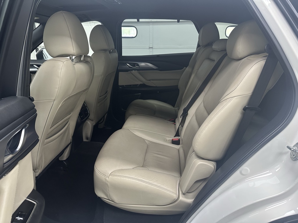 2016 Mazda CX-9 Grand Touring photo 16