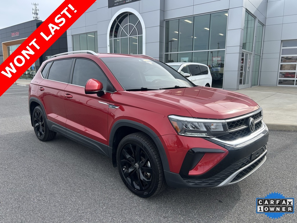 2022 Volkswagen Taos SE's photo