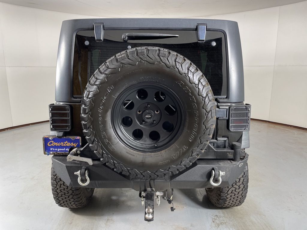 2016 Jeep Wrangler Unlimited Sport photo 4