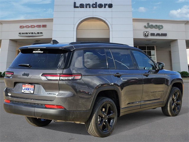 2025 Jeep Grand Cherokee Limited photo 2