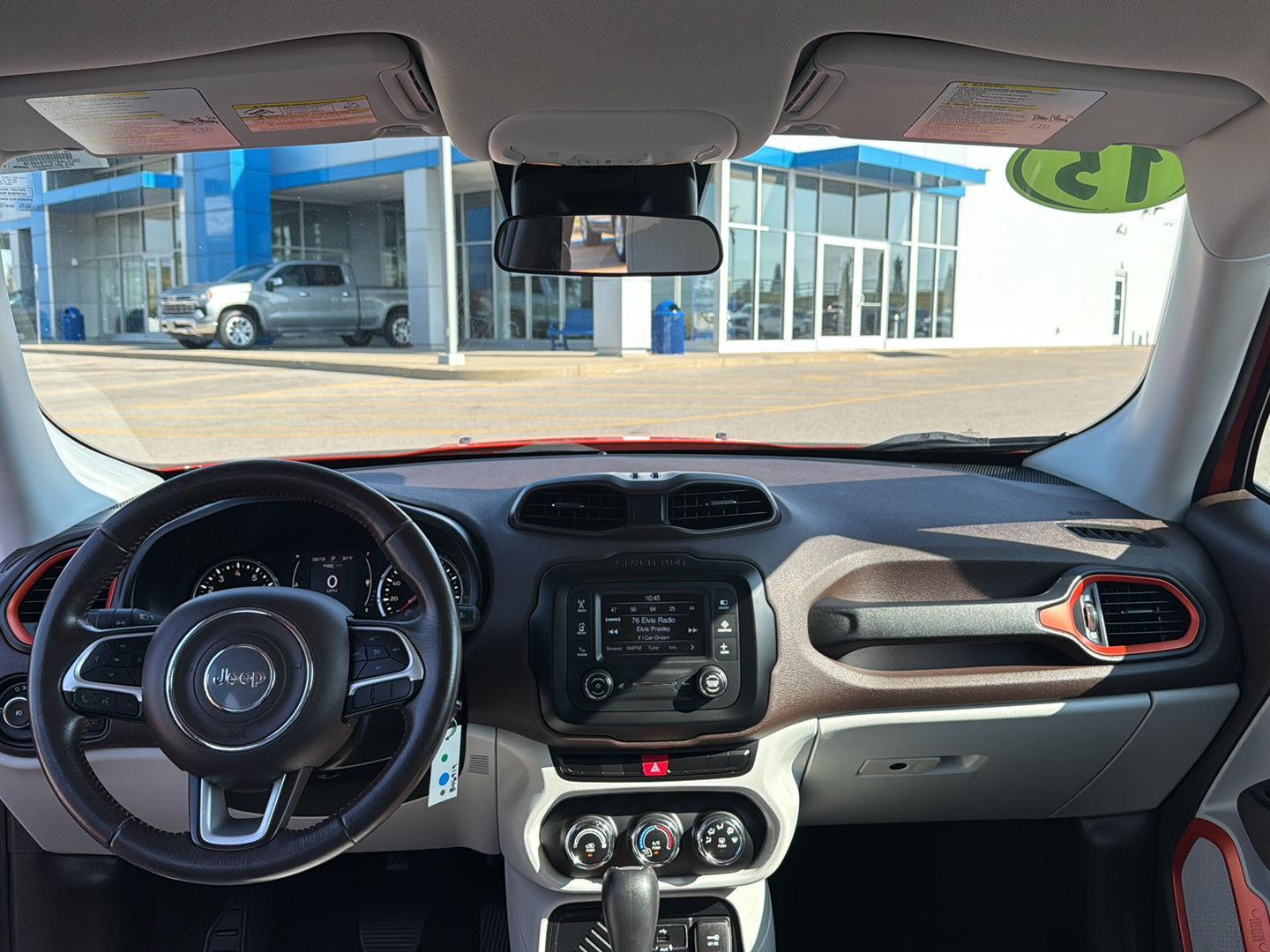 2015 Jeep Renegade Latitude photo 4