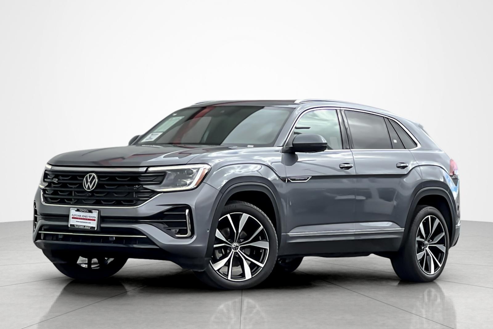 2024 Volkswagen Atlas Cross Sport SEL Premium R-LINE's photo