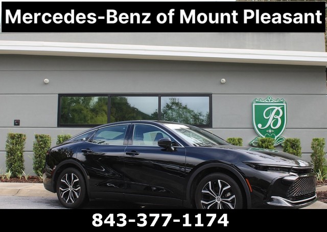 2023 Toyota Crown Limited's photo