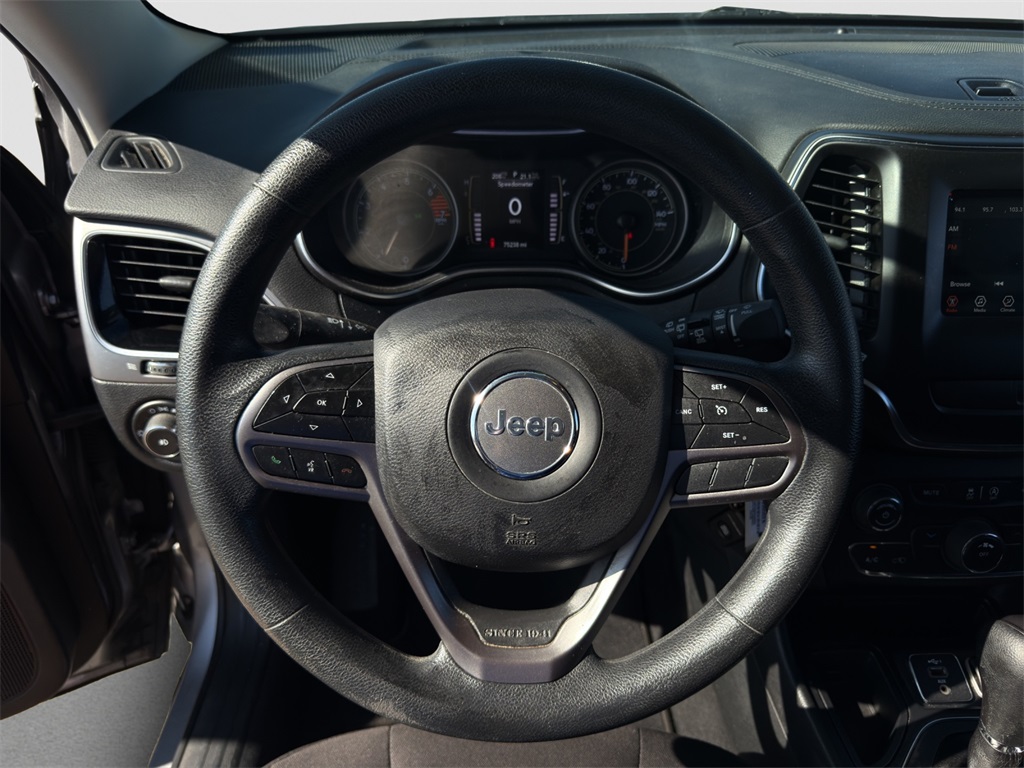 2019 Jeep Cherokee Latitude photo 10