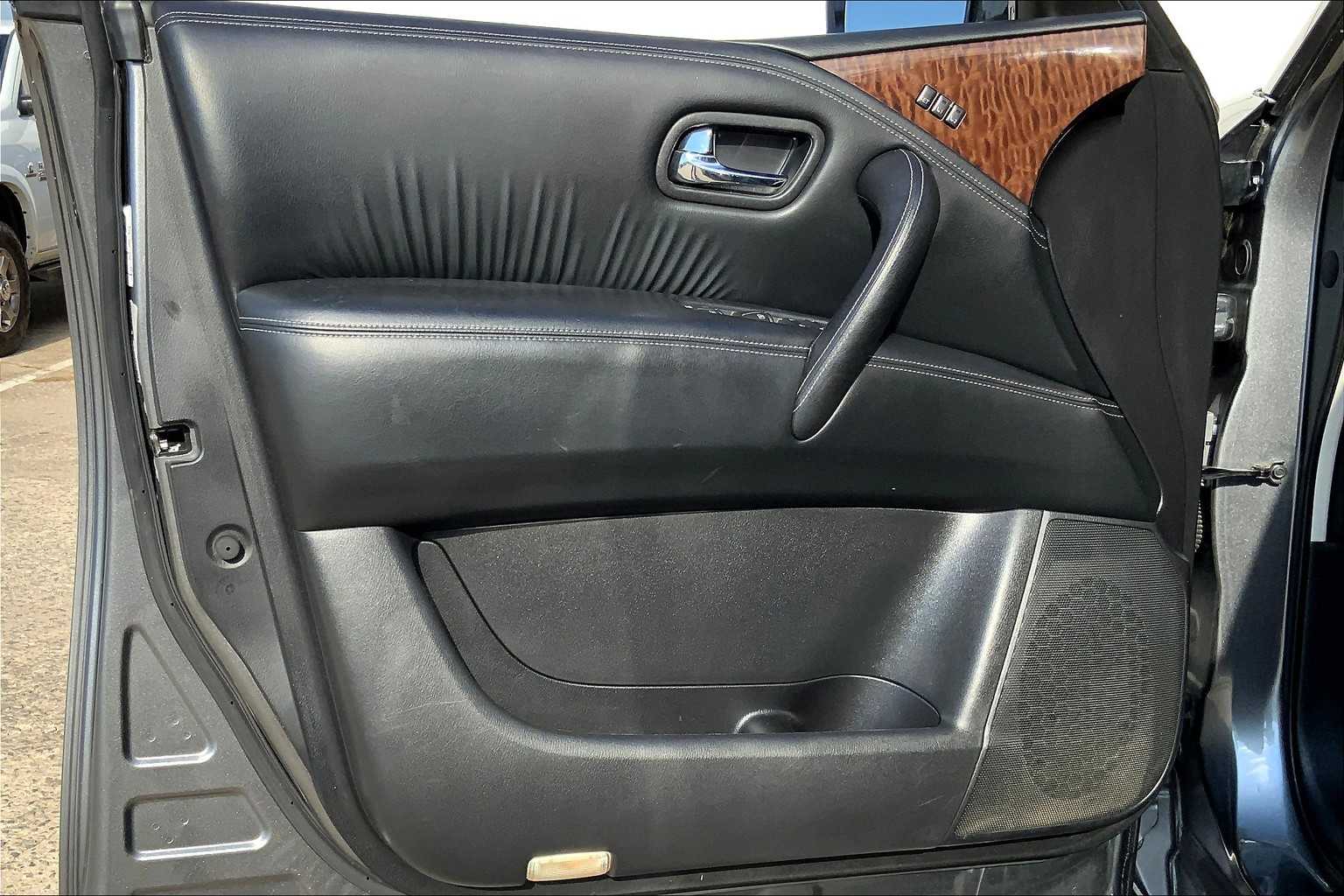 2020 Nissan Armada SL photo 20