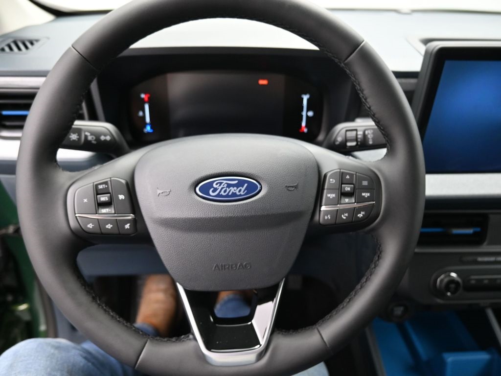 2025 Ford Maverick XLT photo 12