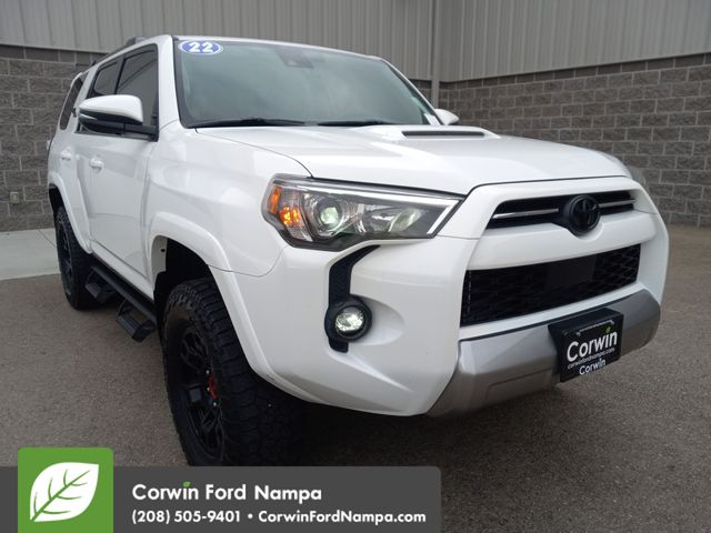 2022 Toyota 4Runner TRD Off-Road Premium's photo
