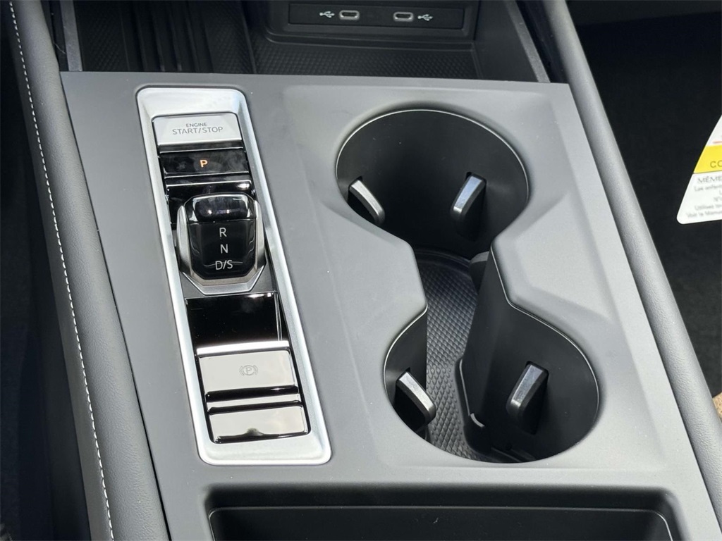 2025 Volkswagen Atlas Cross Sport SE photo 20