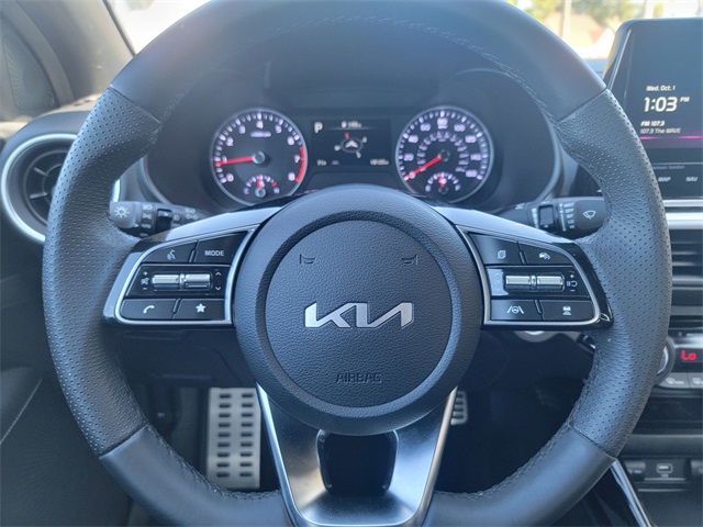 2023 Kia Forte GT-Line photo 23