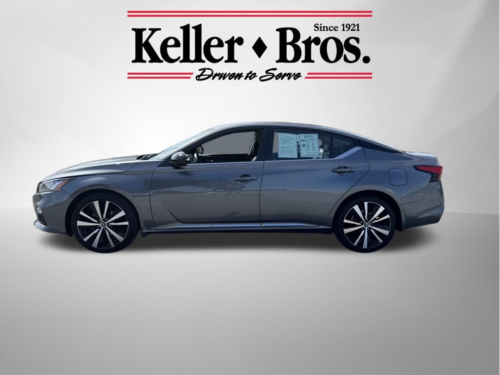 2022 Nissan Altima 2.5 SR photo 4