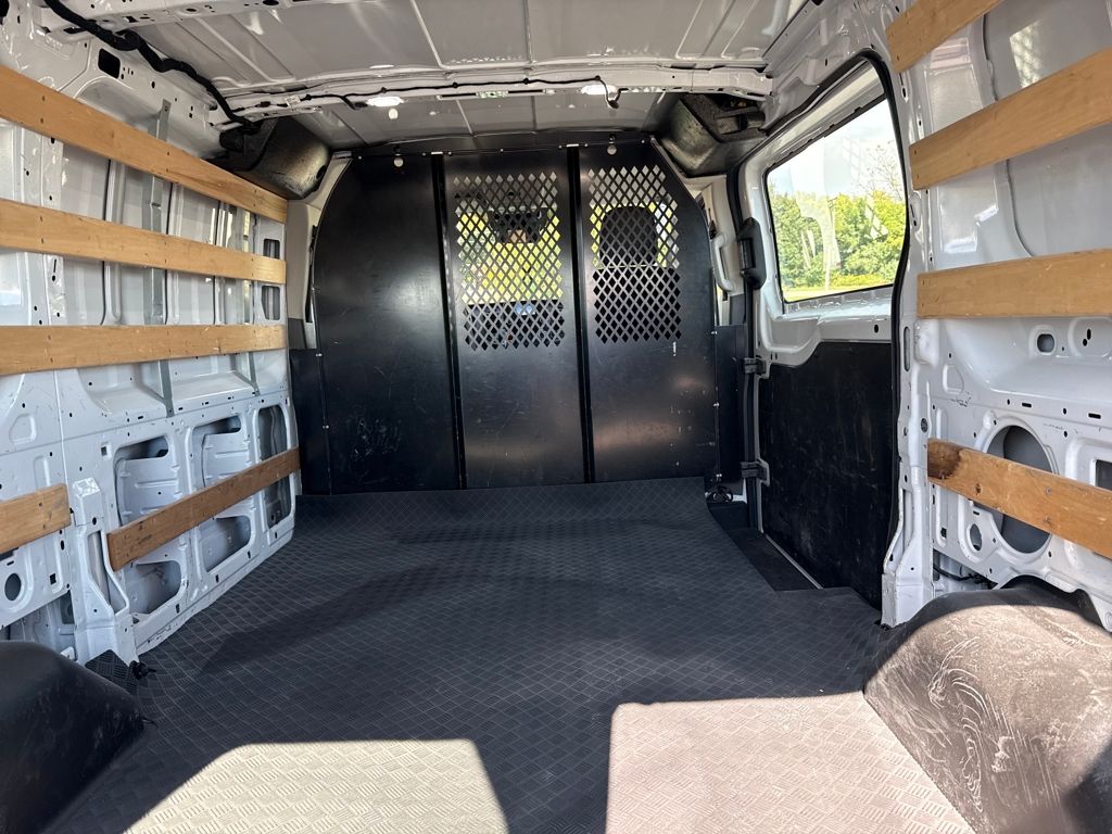2023 Ford Transit photo 4