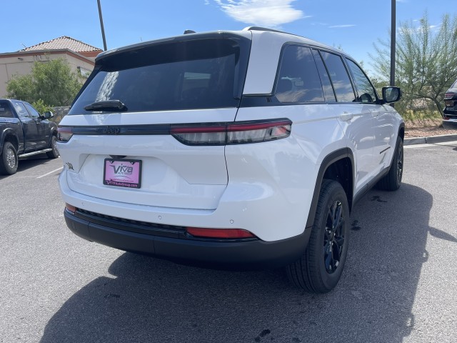 2024 Jeep Grand Cherokee Altitude X photo 3