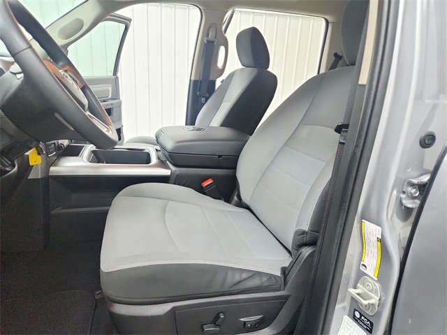 2023 Ram 1500 Classic SLT photo 5
