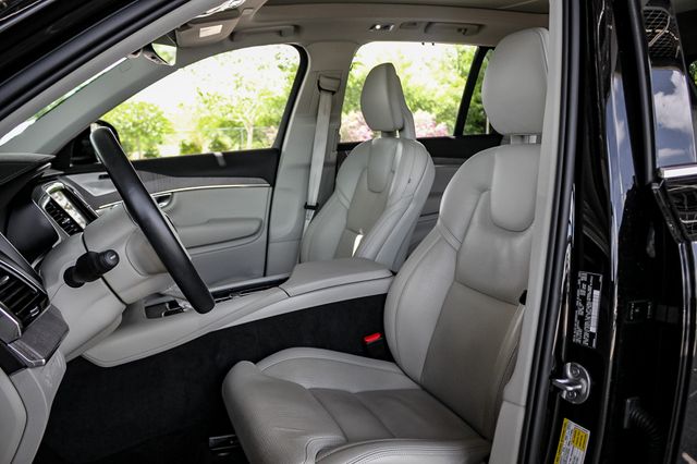 2022 Volvo XC90 Recharge T8 Inscription photo 9