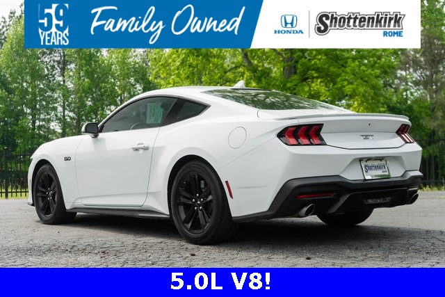 2024 Ford Mustang GT photo 2