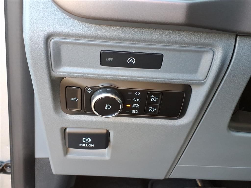 2025 FORD F-150 - Image 17