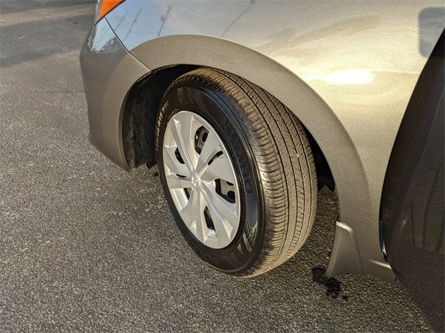 2024 Nissan Versa 1.6 S photo 29