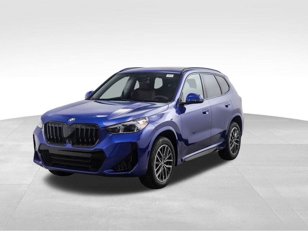 2026 BMW X1 28i's photo