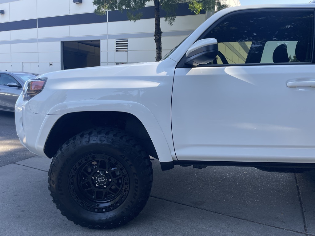 2022 Toyota 4Runner SR5 photo 5