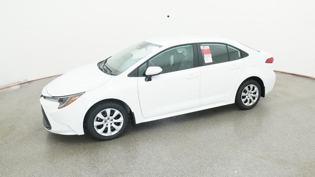 2025 Toyota Corolla LE photo 5