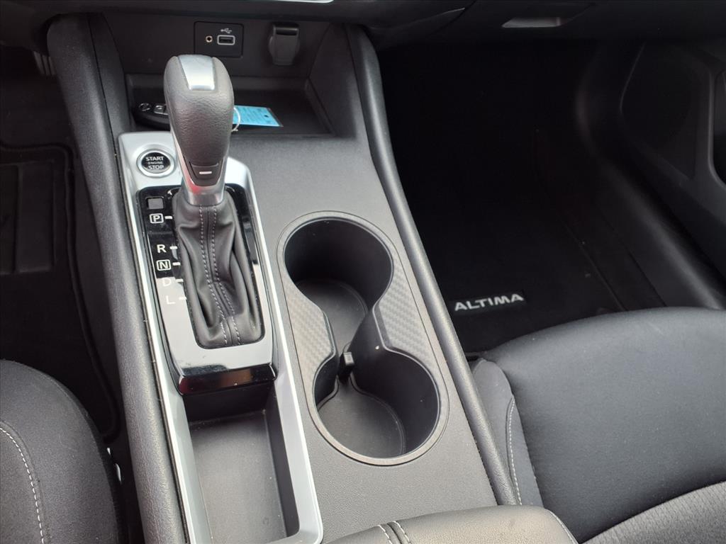 2022 Nissan Altima 2.5 S photo 8