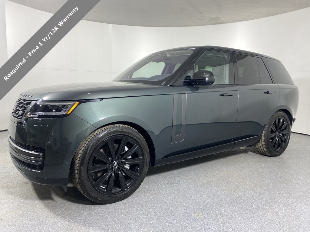 2023 Land Rover Range Rover SE's photo