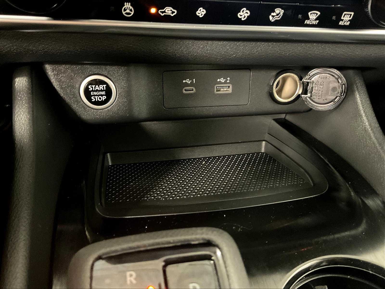 2022 Nissan Rogue SV photo 27