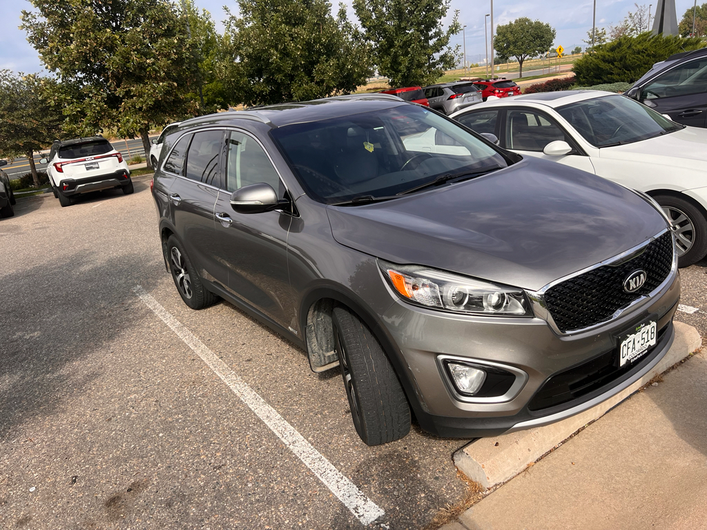 2016 Kia Sorento EX photo 9