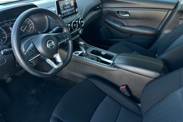 2023 Nissan Sentra SV photo 9