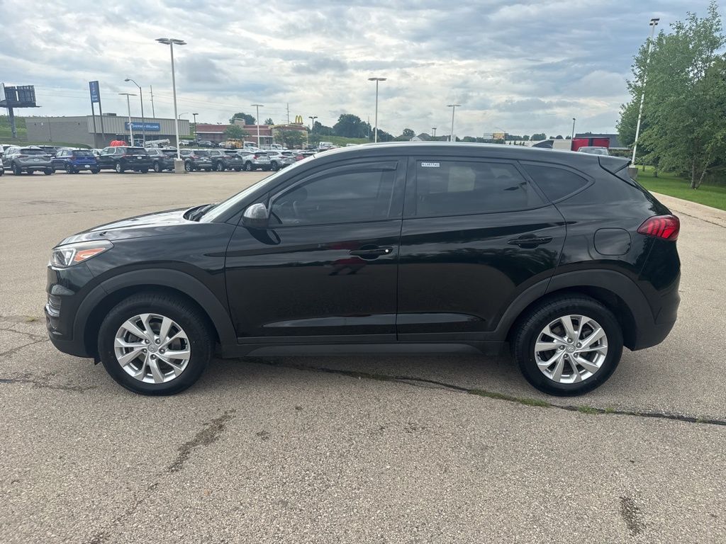 2019 Hyundai Tucson SE photo 2