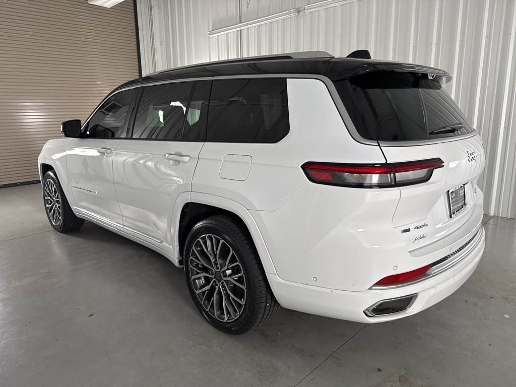 2021 Jeep Grand Cherokee L Summit photo 5