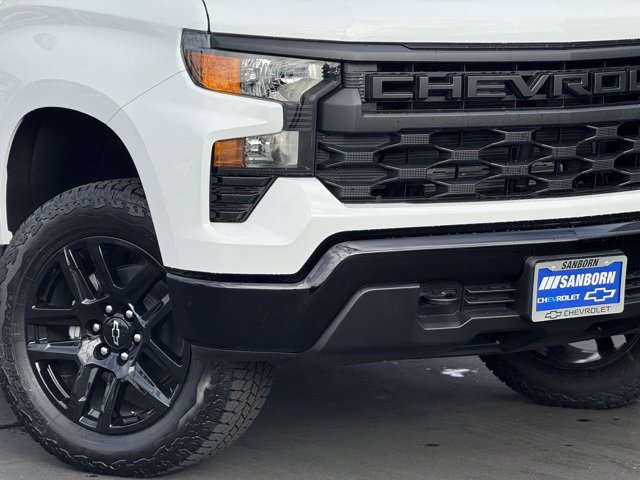 2026 Chevrolet Silverado 1500 Custom Trail Boss photo 3