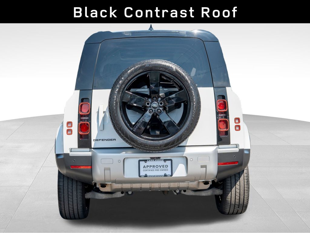 2024 Land Rover Defender 110 S photo 5