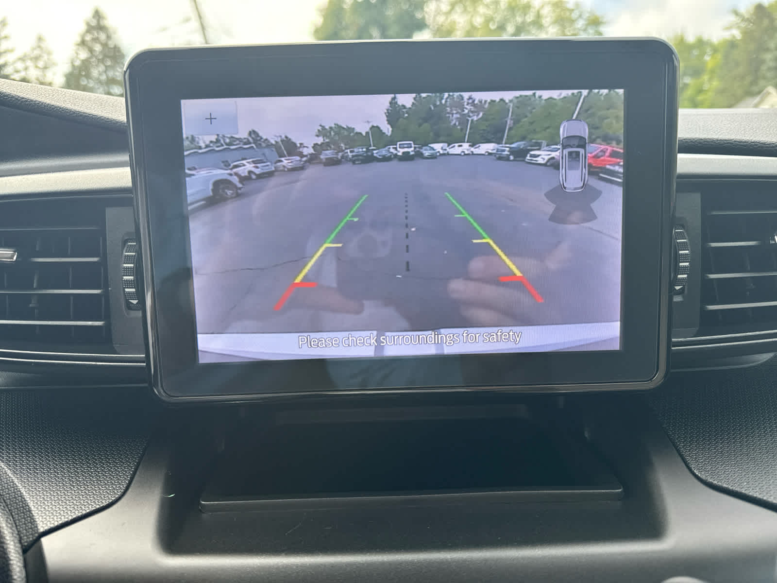2020 Ford Explorer Base photo 26