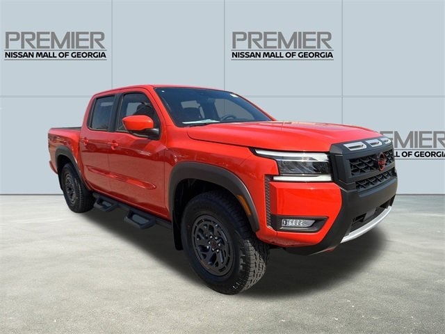 2025 Nissan Frontier PRO-4X photo 2