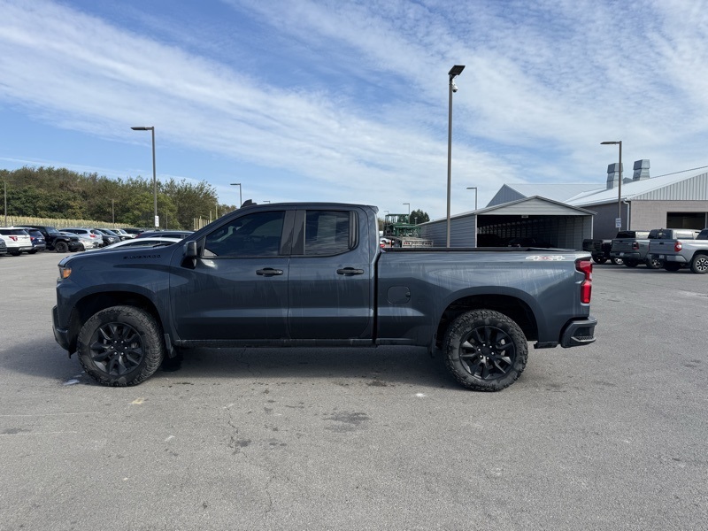 2020 Chevrolet Silverado 1500 Custom photo 8