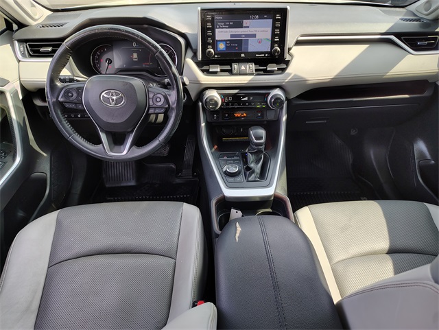 2019 Toyota RAV4 Limited photo 15