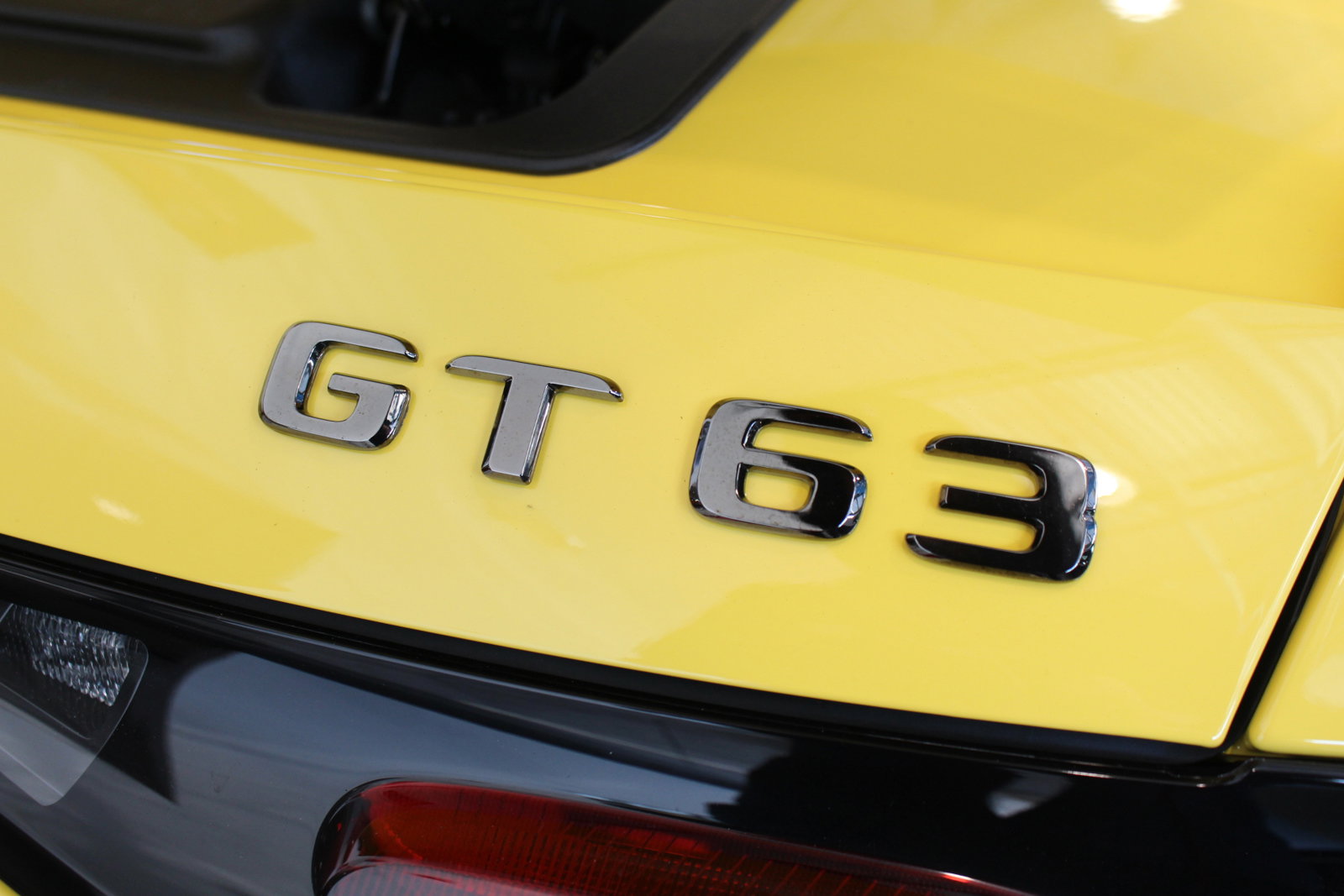 2025 Mercedes Benz AMG GT 63 photo 4