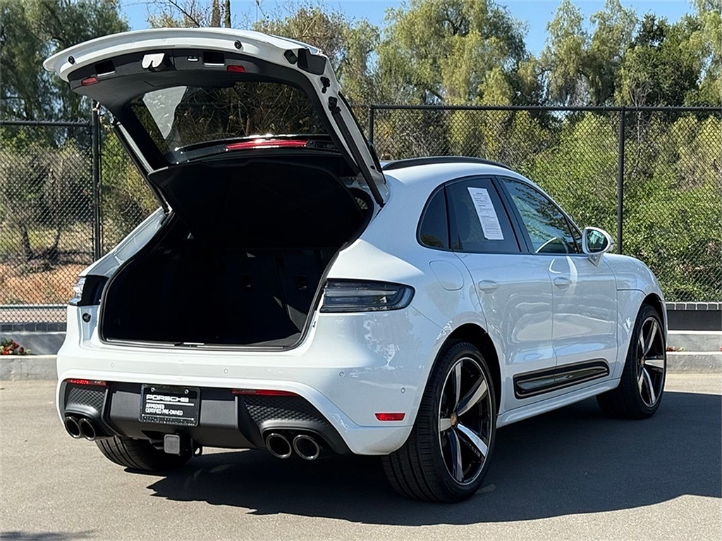 2025 Porsche Macan GTS photo 30