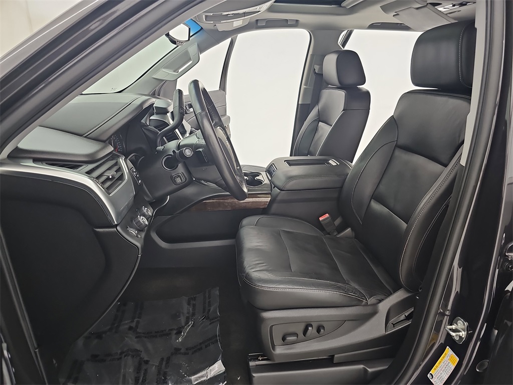 2018 Chevrolet Tahoe LT photo 17