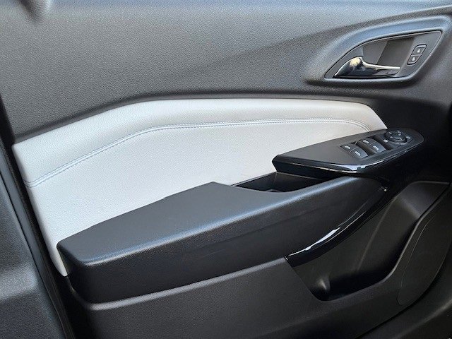 2026 Chevrolet Trax LT photo 28
