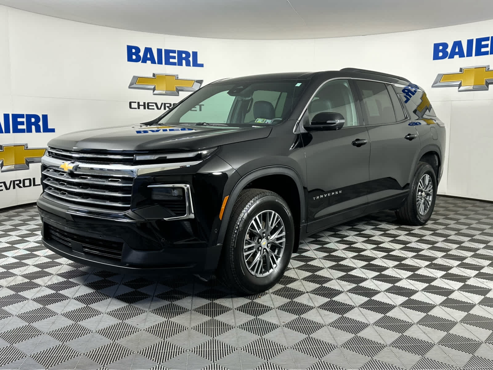 2024 Chevrolet Traverse 2LT's photo