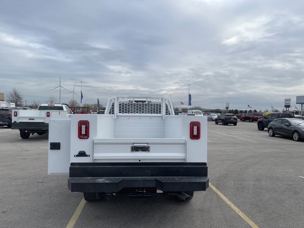 2024 Chevrolet Silverado 3500HD photo 3