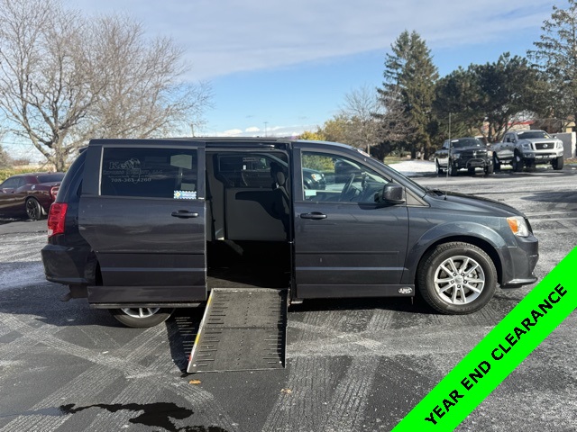 2014 Dodge Grand Caravan SXT's photo