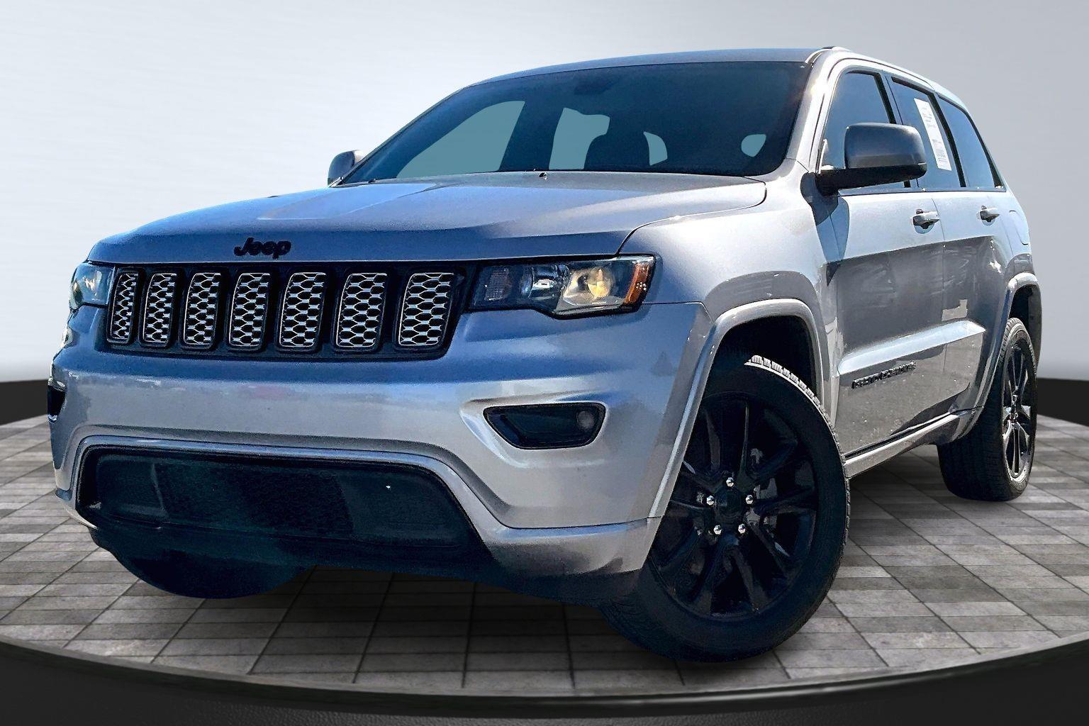 2021 Jeep Grand Cherokee Laredo X's photo