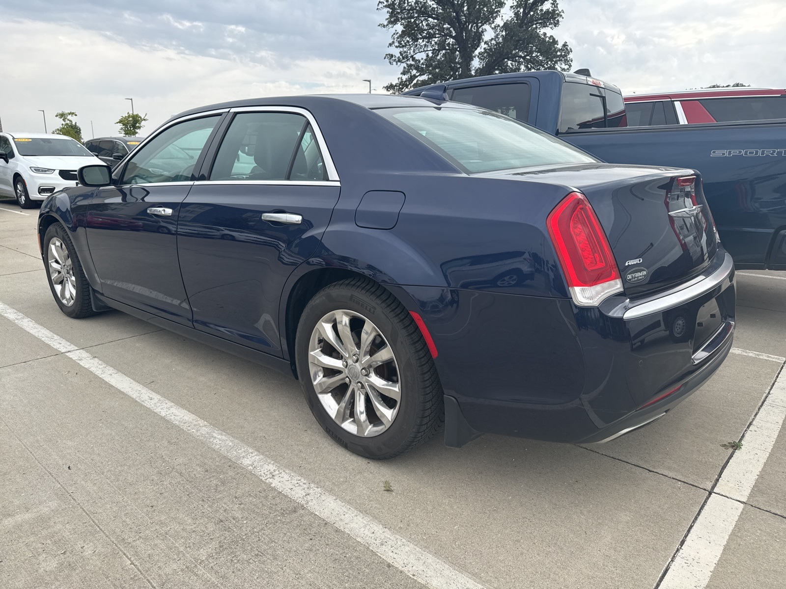 2015 Chrysler 300 C Platinum photo 3