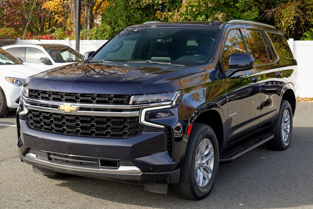 2023 Chevrolet Tahoe LS photo 3