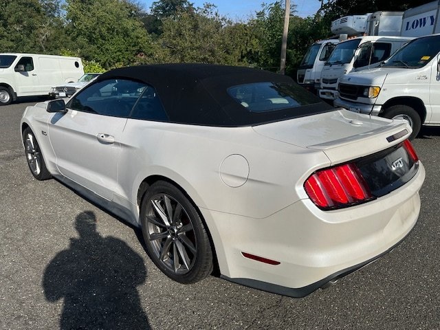 2017 Ford Mustang GT Premium photo 2